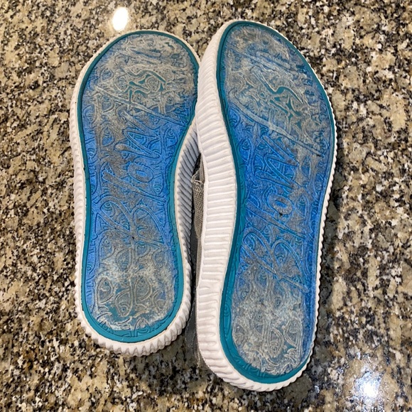 Blowfish Sneakers size *FITS LIKE A 9* - Picture 6 of 6